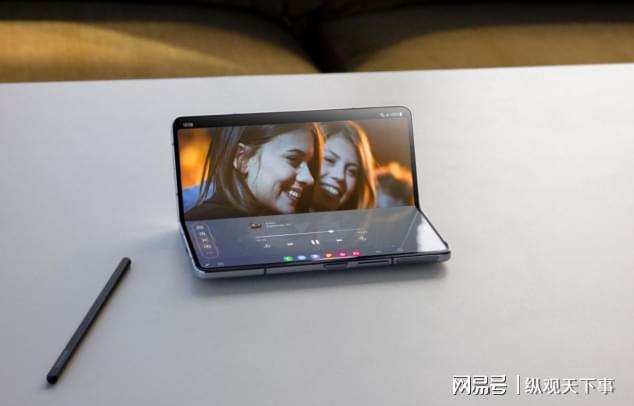 展现高端属性三星GalaxyZFold5折叠屏手机满足大家需求(图3)